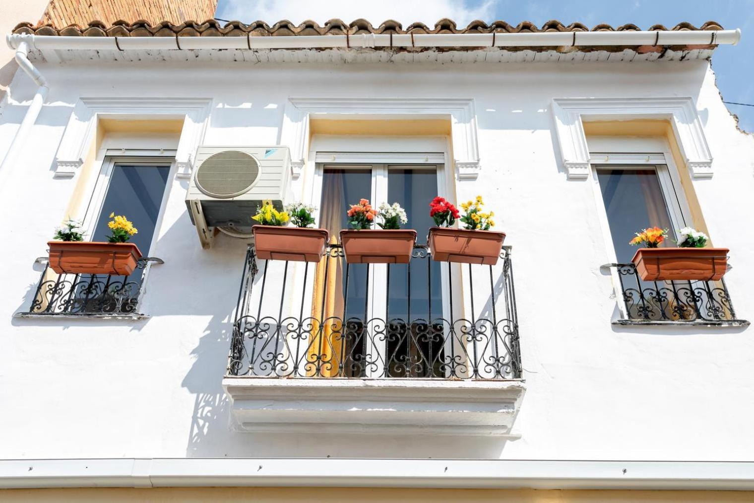 Bel Appartement Rustique Au Coeur D'Alicante Kültér fotó